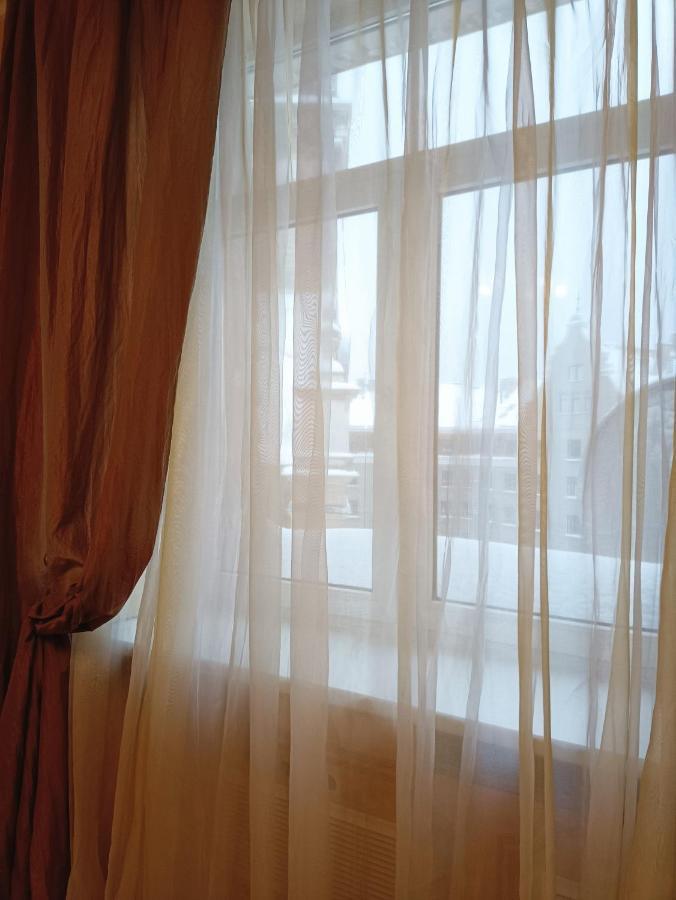 Old Town Retreat With Stunning Views 2 Bedroom Apartment Nearby The Church Of Saint Peter Riga Luaran gambar